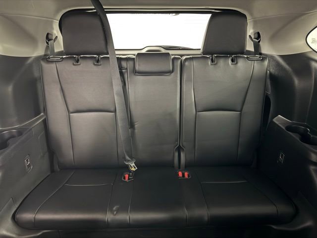 Used 2021 Toyota Highlander XLE image 12