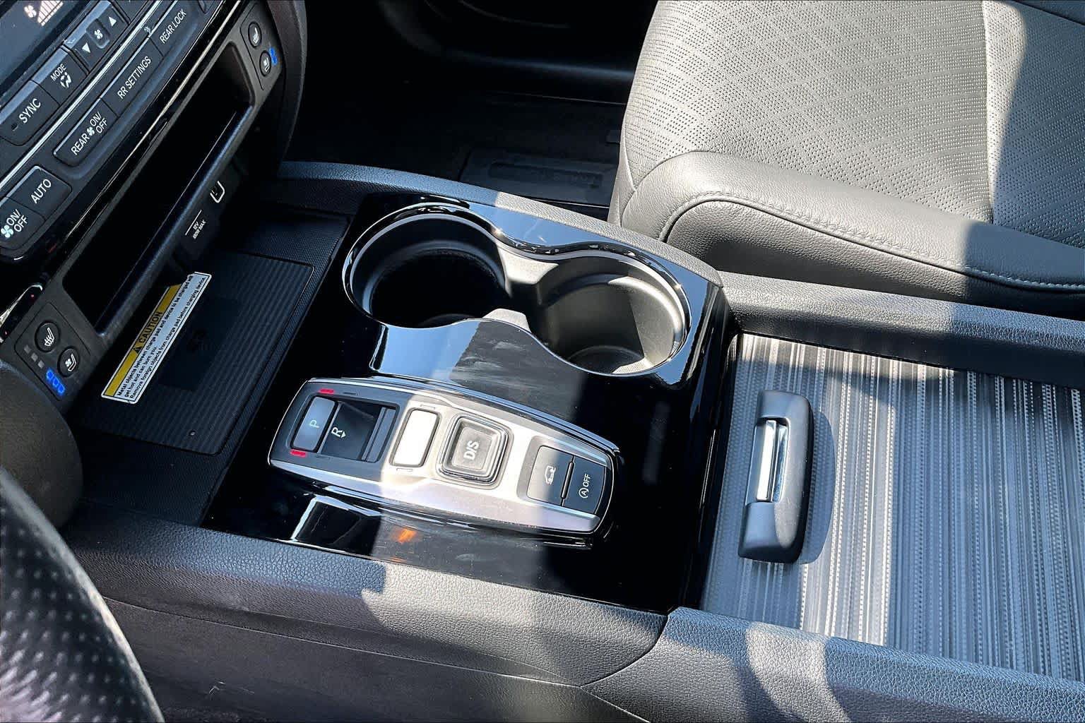 Used 2021 Honda Passport Elite image 16