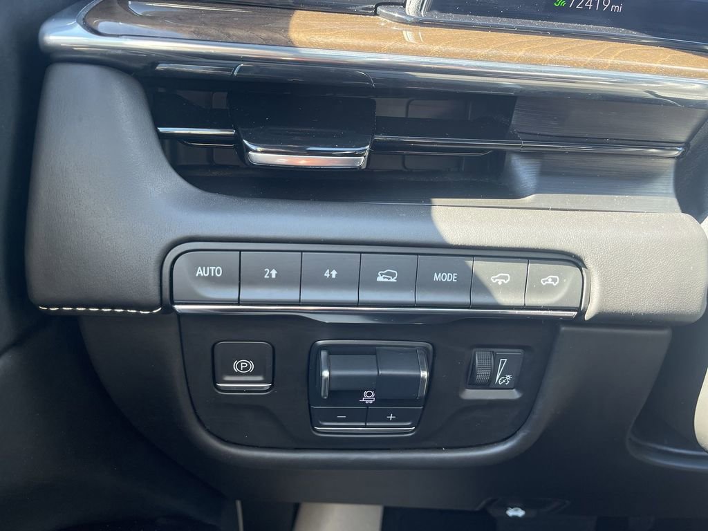 Used 2023 Cadillac Escalade ESV Sport Platinum w/ LPO, ONYX Package image 45