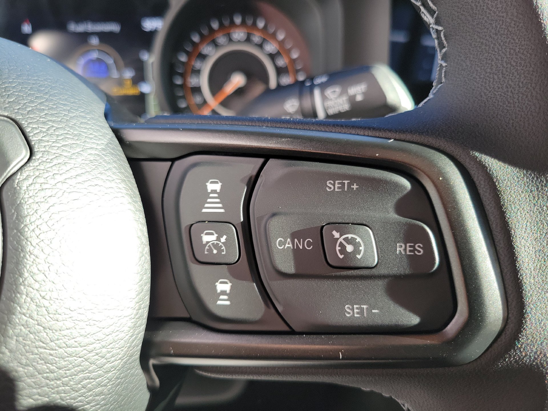 New 2026 Jeep Gladiator Sport AWD/4WD image 6
