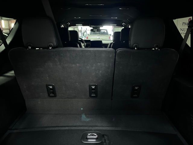 Used 2025 GMC Yukon XL Denali image 4