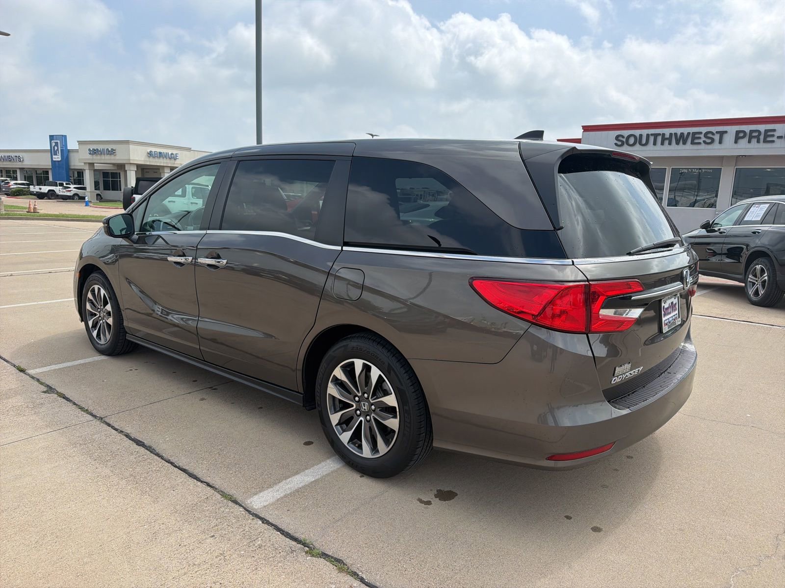 Used 2023 Honda Odyssey EX-L image 7
