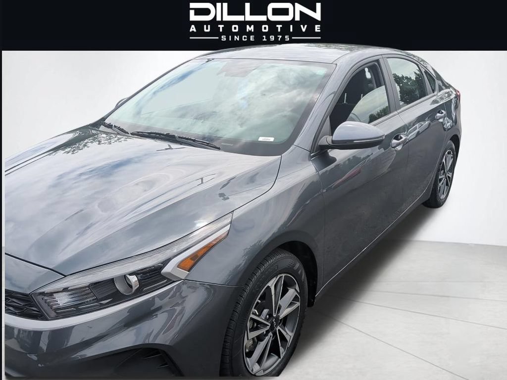 Used 2023 Kia Forte LXS w/ LXS Technology Package FWD image 1