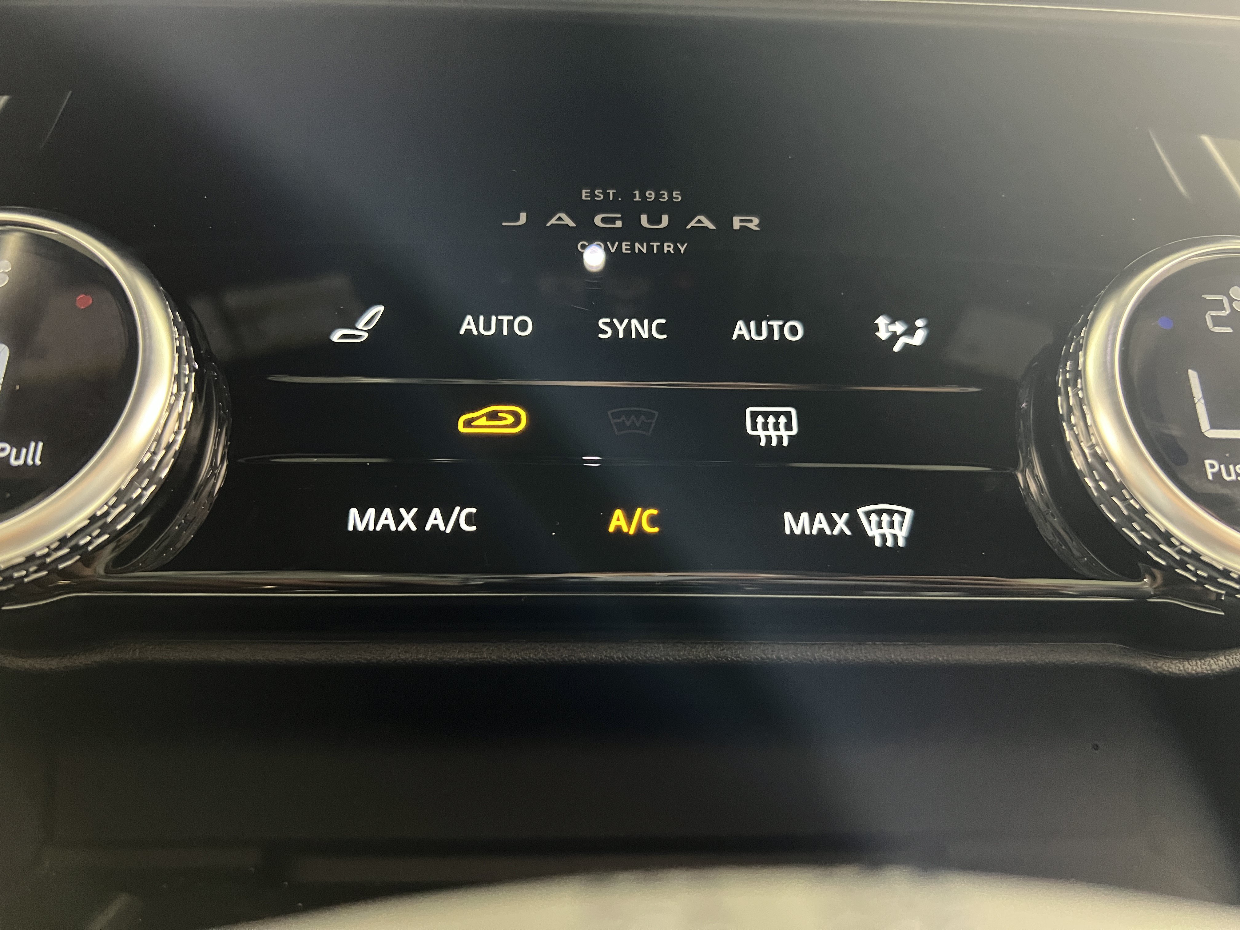 Used 2022 Jaguar F-PACE S AWD/4WD image 21