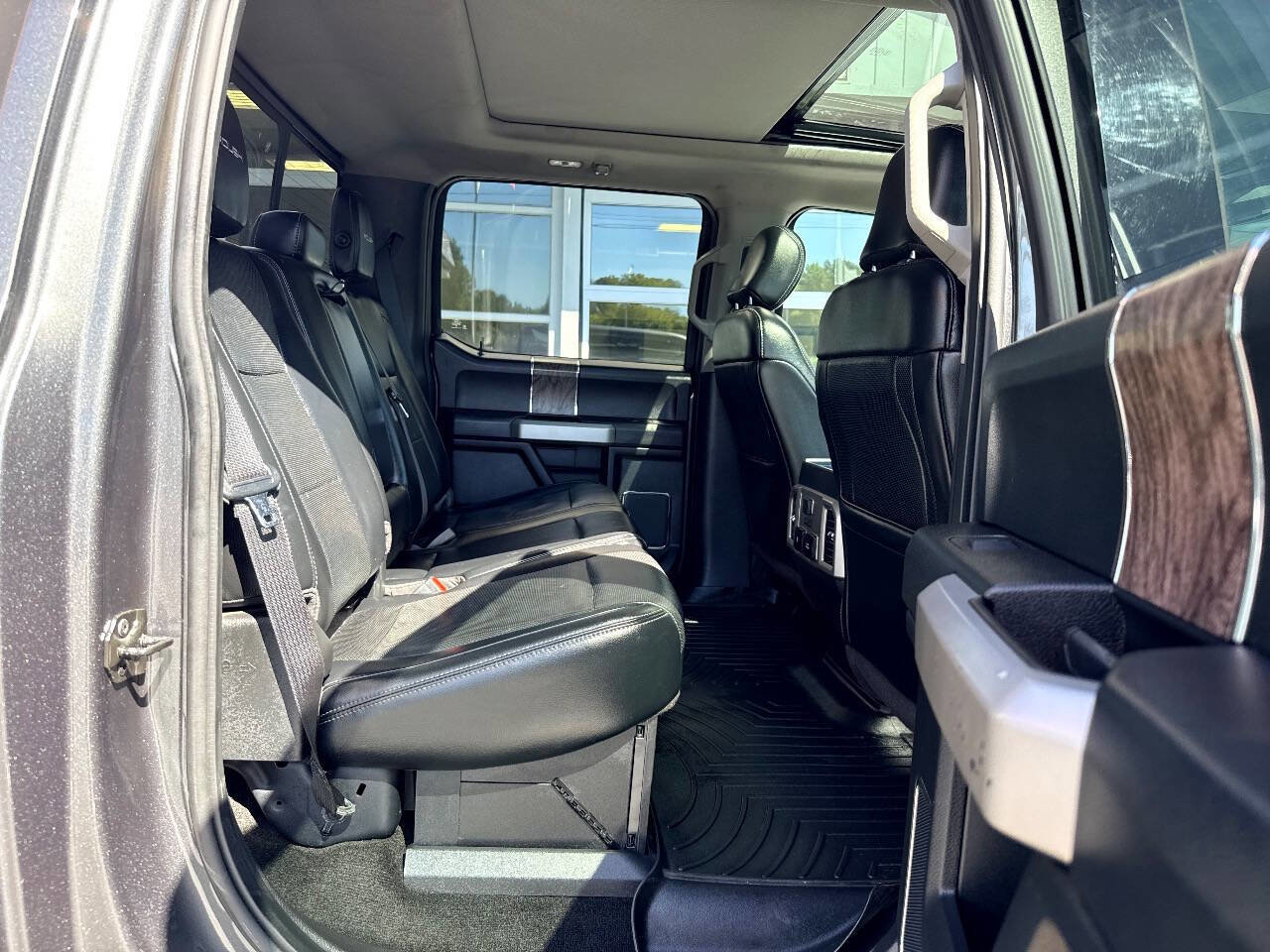 Used 2018 Ford F250 Lariat w/ Lariat Ultimate Package image 35