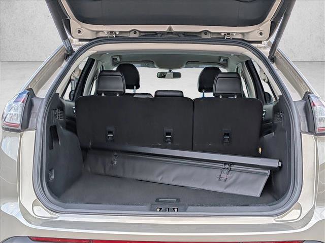 Used 2018 Ford Edge Titanium w/ Technology Package FWD image 7