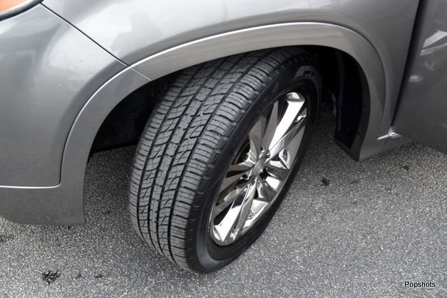 Used 2015 Kia Sorento SX image 7