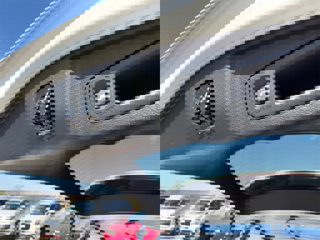 Used 2022 Honda CR-V Touring image 31