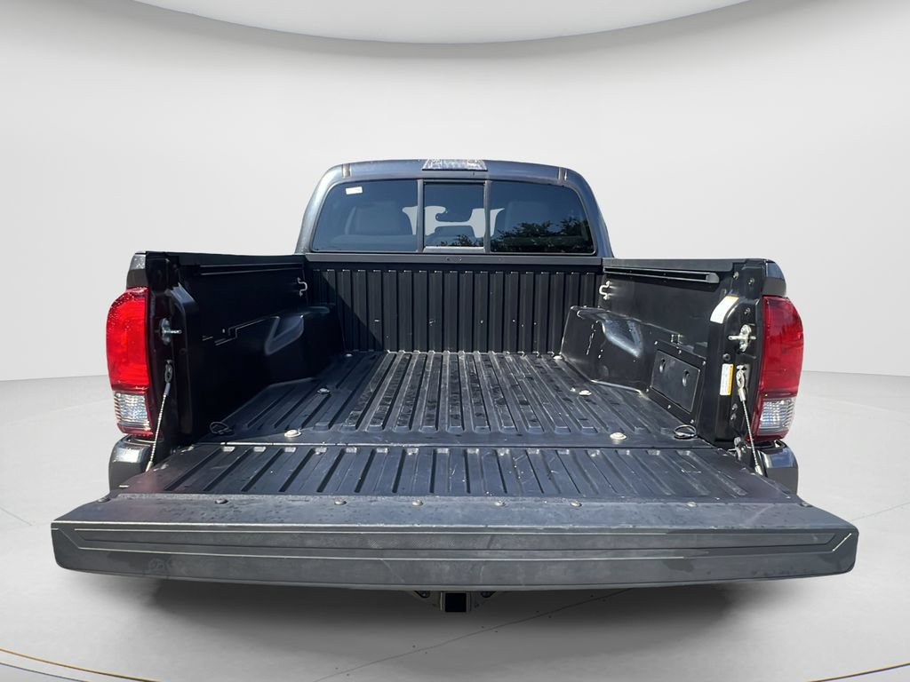 Used 2023 Toyota Tacoma SR AWD/4WD image 9