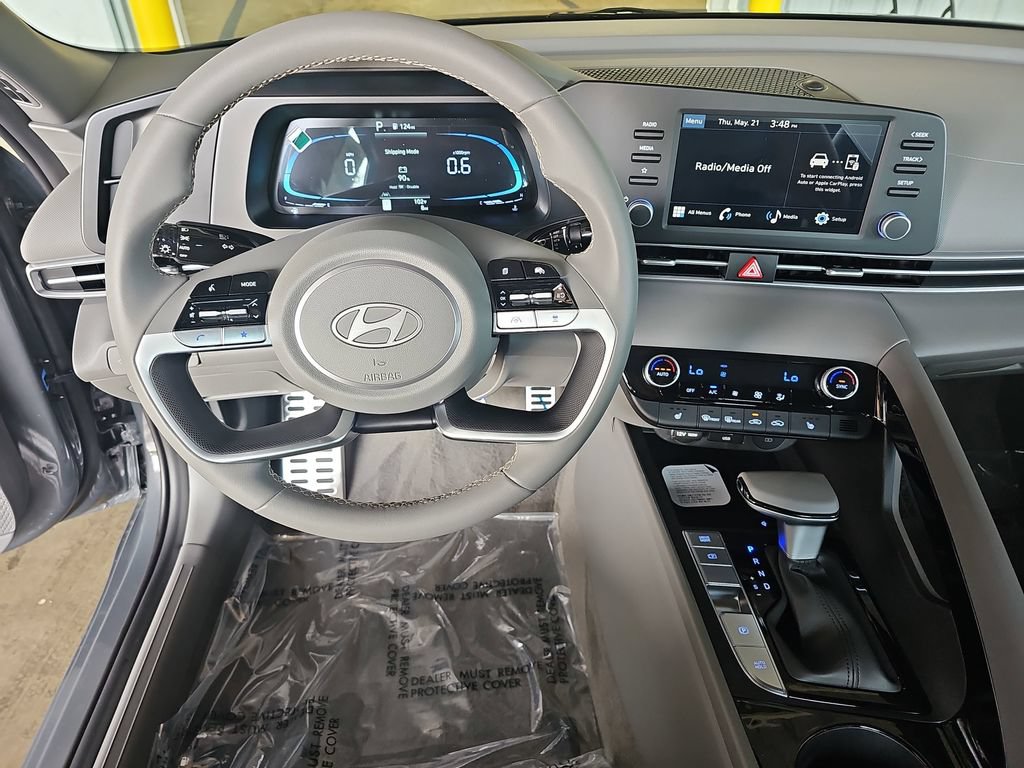 New 2026 Hyundai Elantra SEL Sport Premium FWD image 17