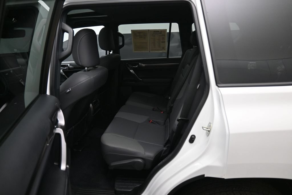 Used 2022 Lexus GX 460 w/ Black Line Special Edition AWD/4WD image 34