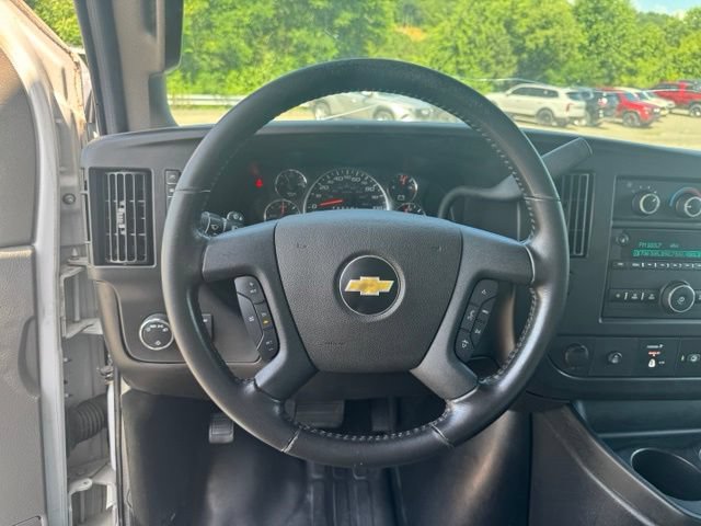 Used 2021 Chevrolet Express 3500 w/ Power Convenience Package RWD image 9