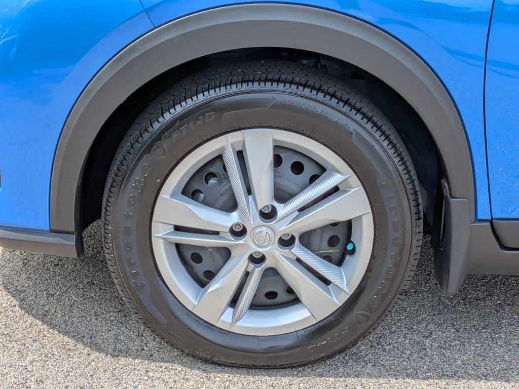 Used 2025 Nissan Kicks Play S FWD image 14