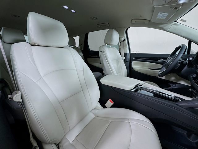 Used 2023 Buick Enclave Essence AWD/4WD image 29