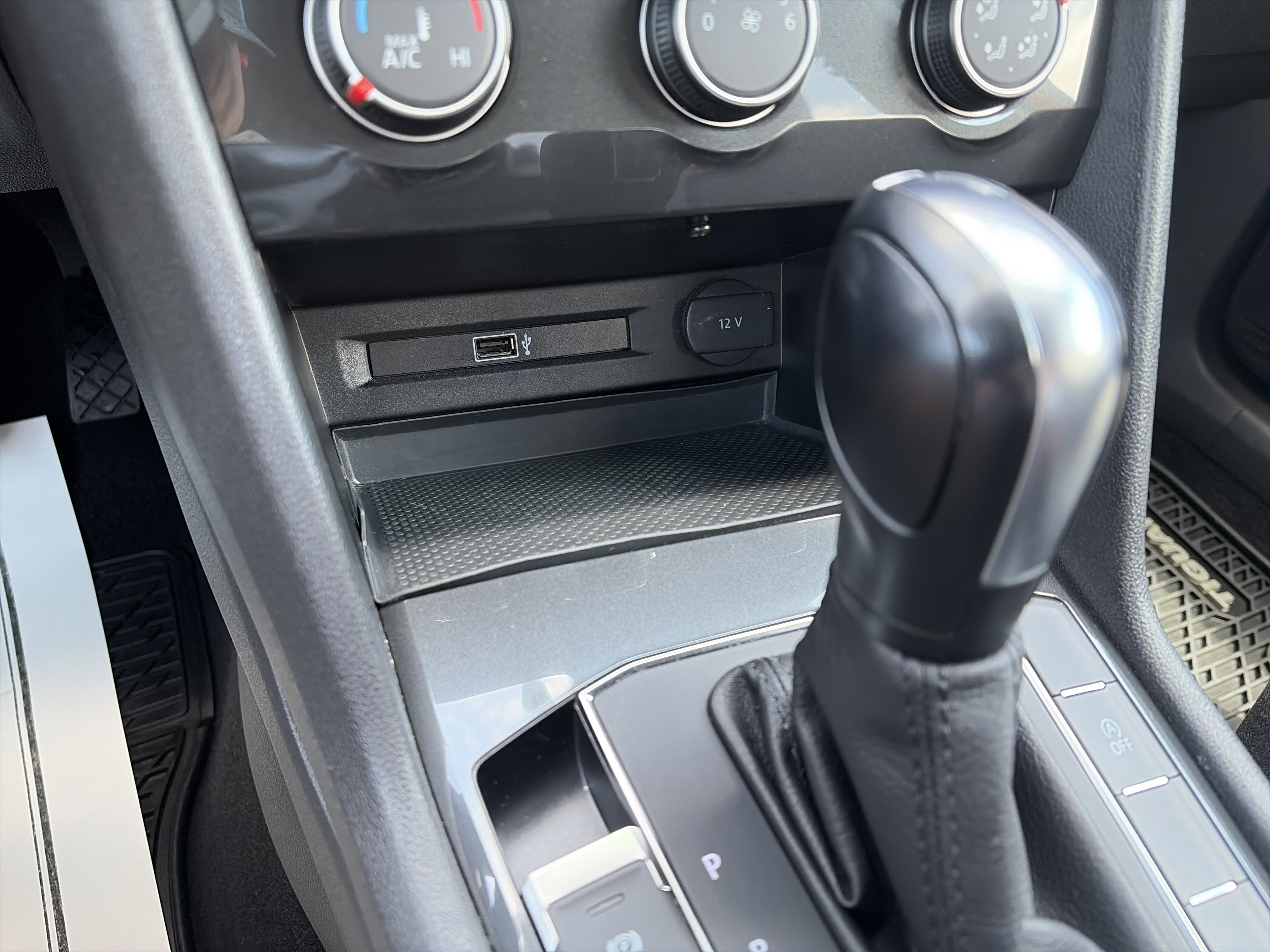 Used 2018 Volkswagen Tiguan S AWD/4WD image 22