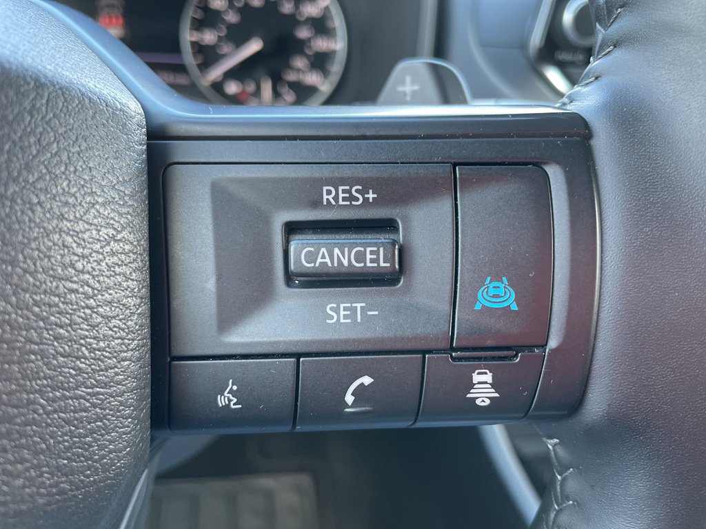 Certified 2025 Nissan Rogue SV image 14