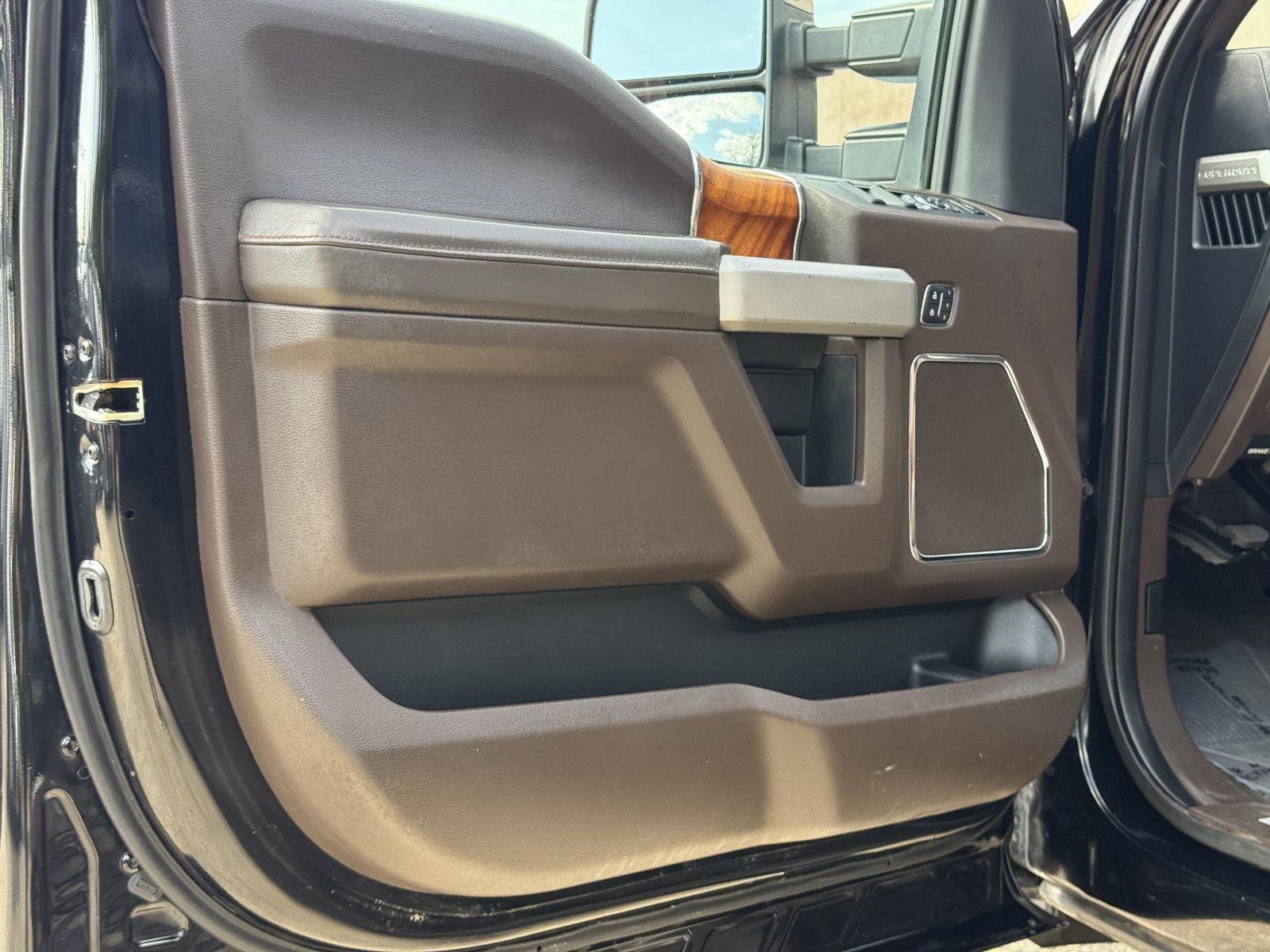 Used 2018 Ford F350 King Ranch w/ King Ranch Ultimate Package image 41