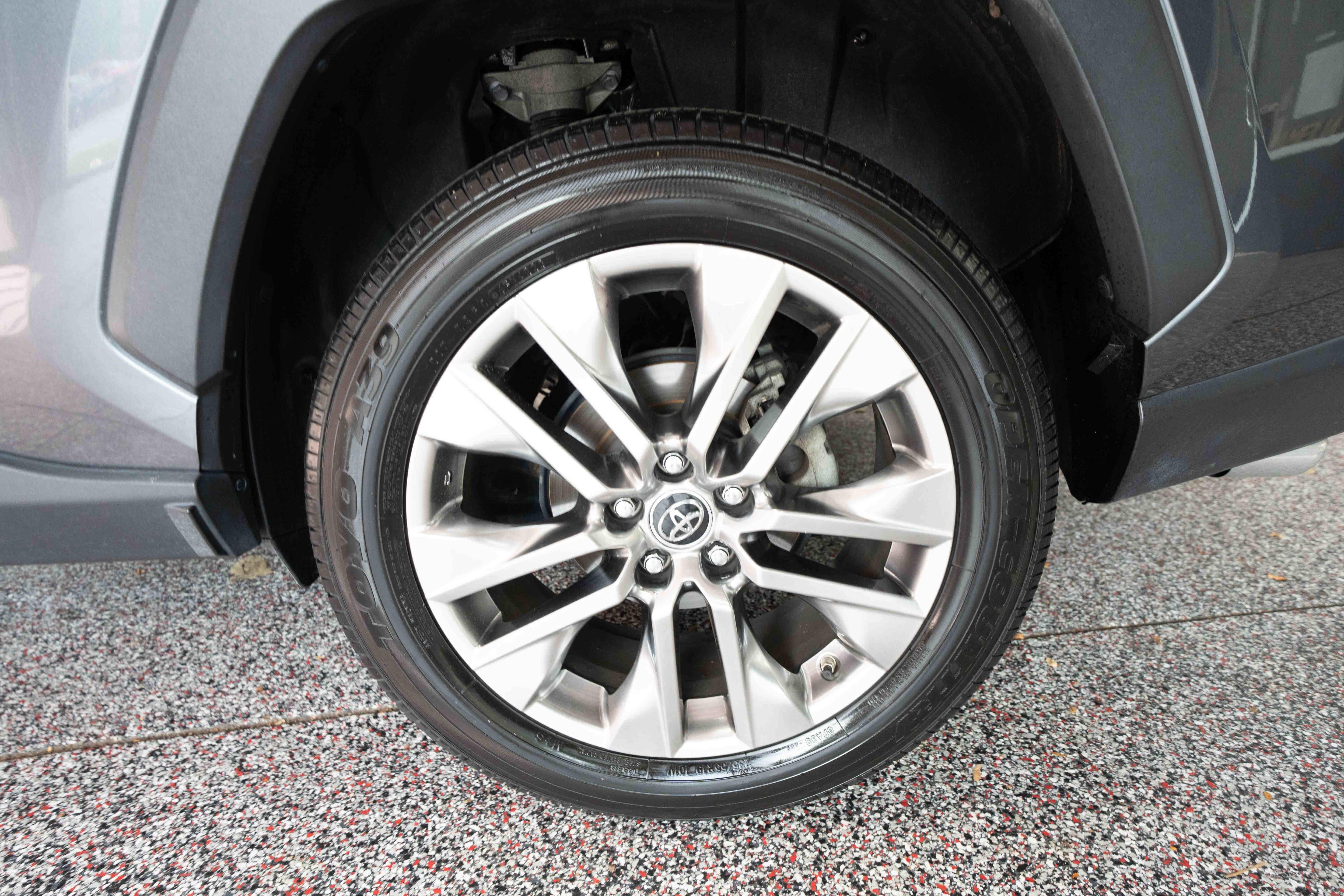 Used 2019 Toyota RAV4 XLE Premium w/ All Weather Liner Package AWD/4WD image 30