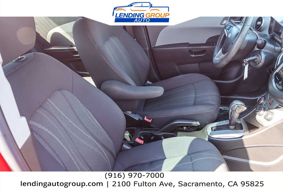 Used 2014 Chevrolet Sonic LT image 14