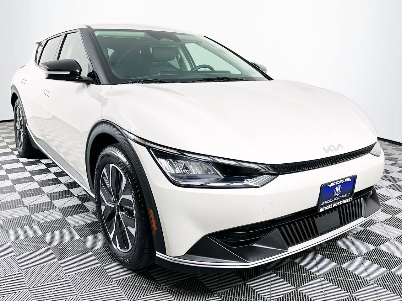 Used 2024 Kia EV6 Light image 29