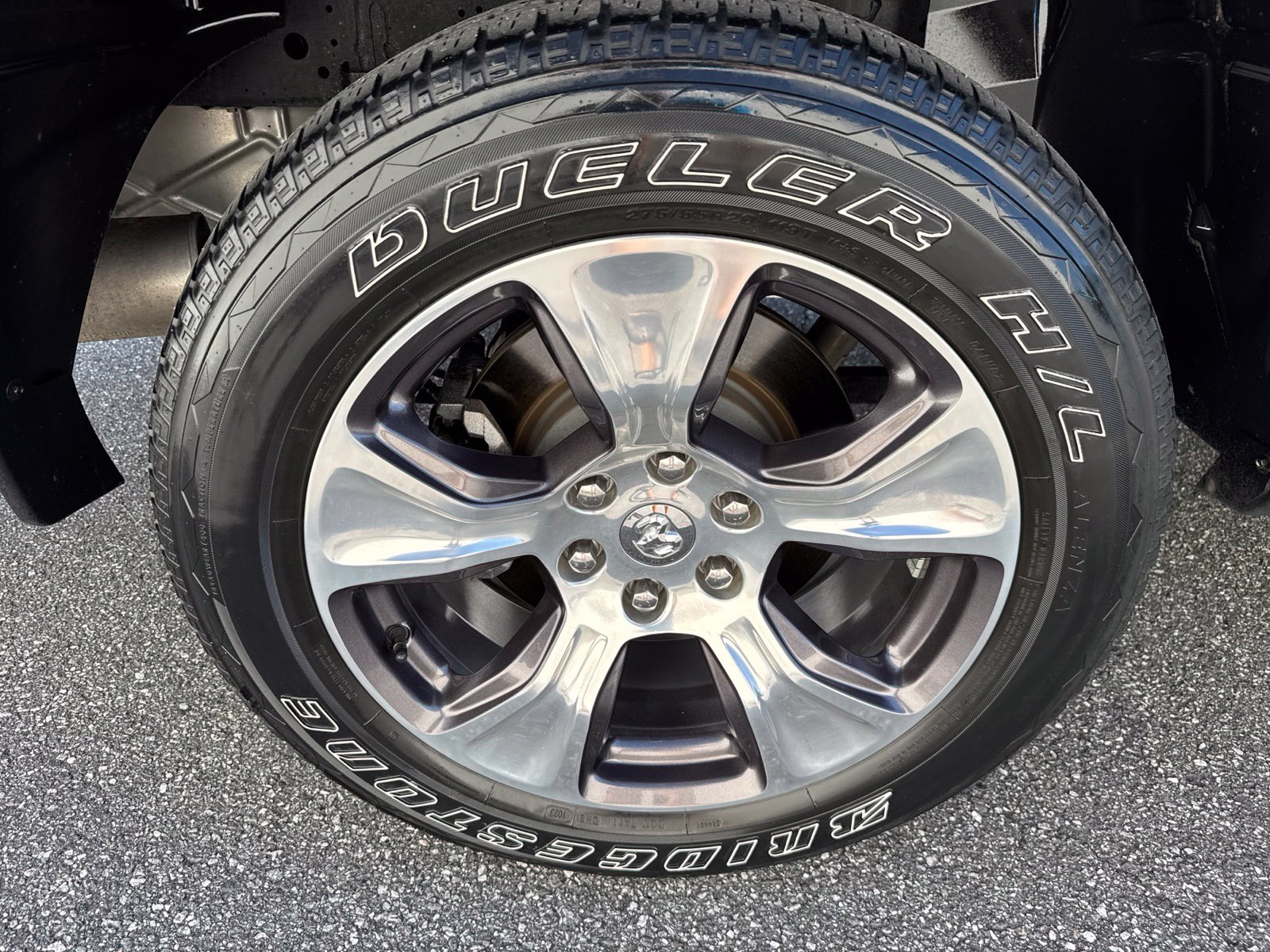 Used 2023 RAM 1500 Laramie AWD/4WD image 9