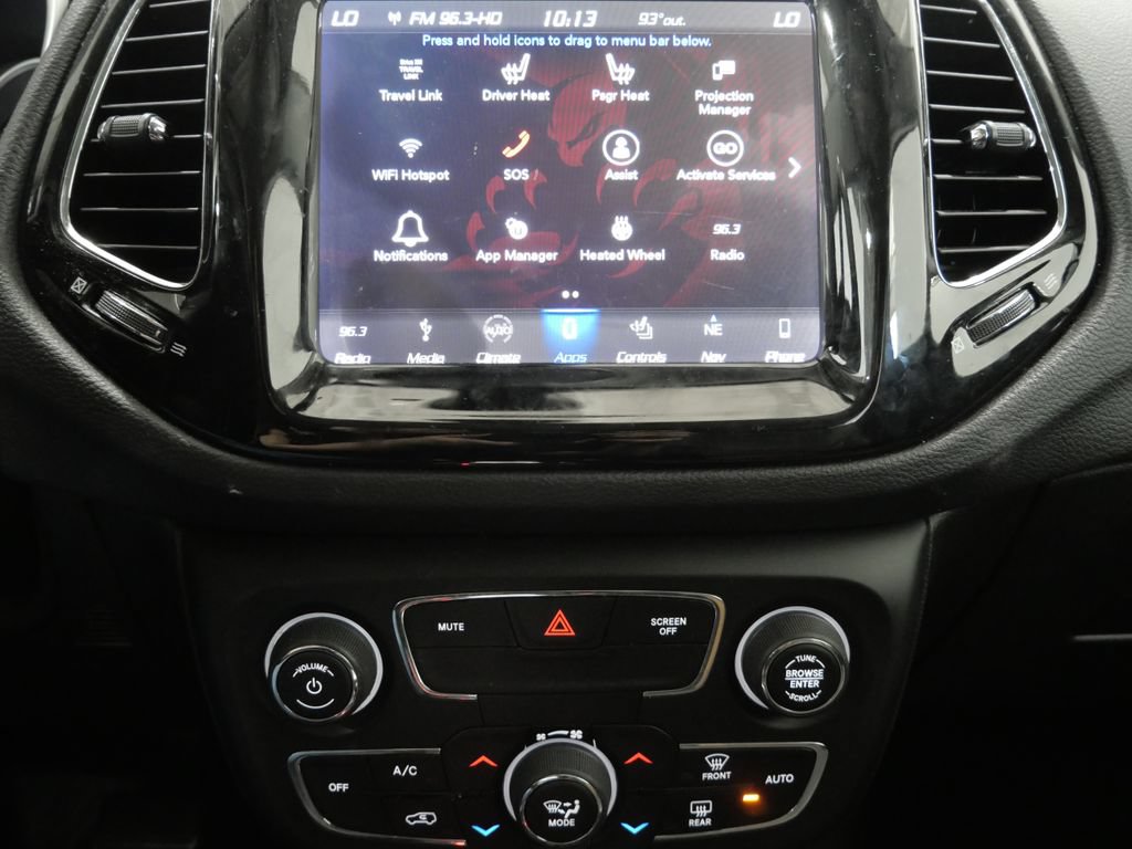 Used 2018 Jeep Compass Limited w/ Navigation Group AWD/4WD image 19