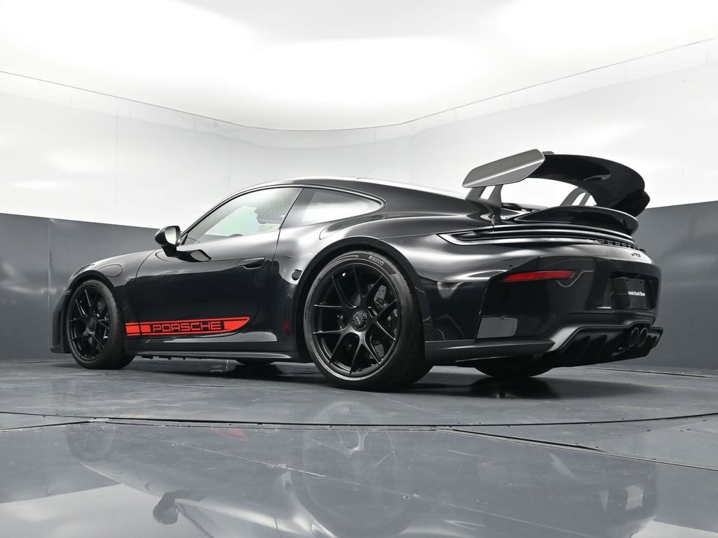 Certified 2025 Porsche 911 GT3 RWD image 22