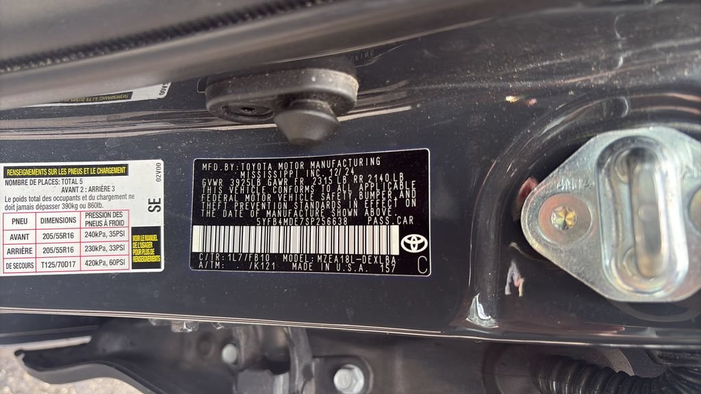 Used 2025 Toyota Corolla LE FWD image 24