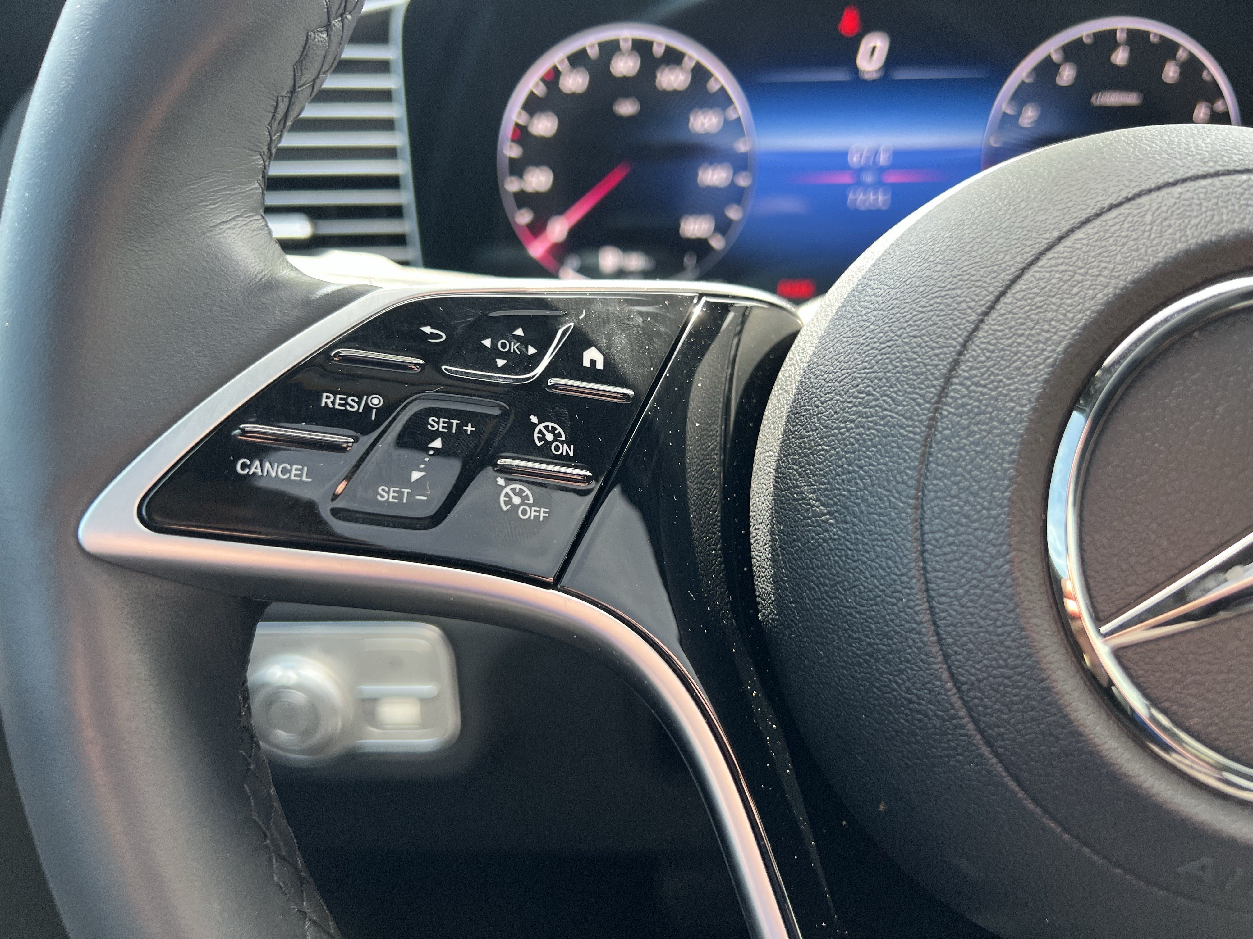 Certified 2025 Mercedes-Benz GLE 350 4MATIC image 19