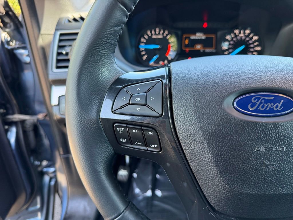 Used 2018 Ford Explorer XLT AWD/4WD image 17