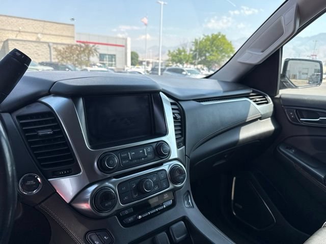 Used 2018 Chevrolet Suburban LT AWD/4WD image 12