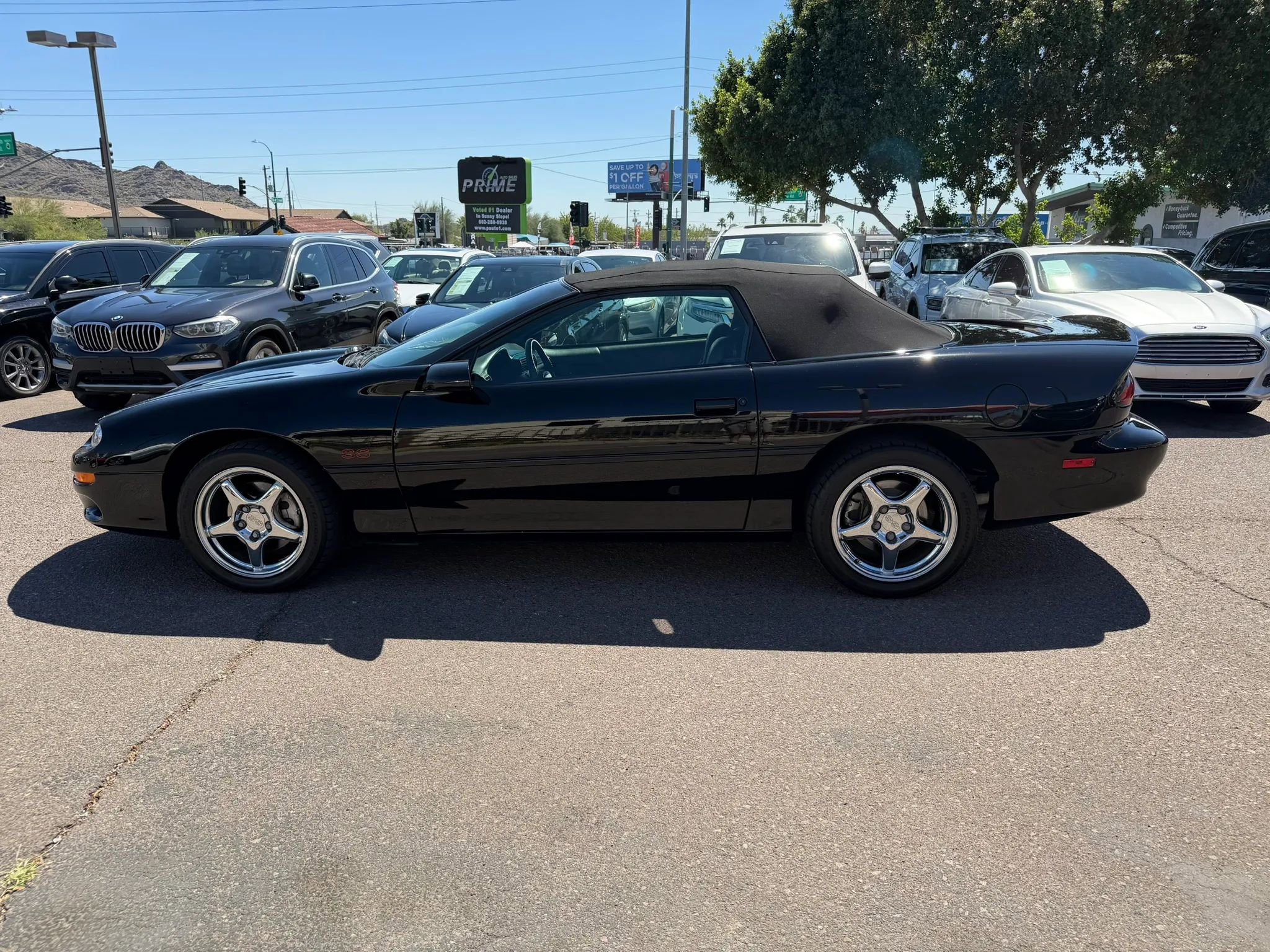 Used 2000 Chevrolet Camaro Z28 w/ SS Performance/Appearance Pkg RWD image 13