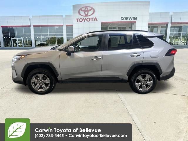 Used 2025 Toyota RAV4 XLE image 2