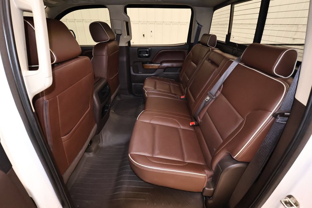 Used 2018 Chevrolet Silverado 1500 High Country AWD/4WD image 16