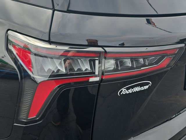 Used 2025 Chevrolet Equinox LT image 34