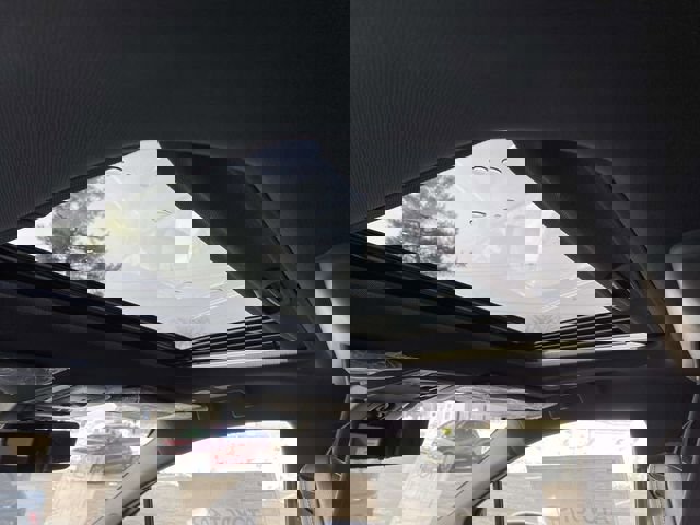 New 2026 Toyota Sienna Platinum image 8