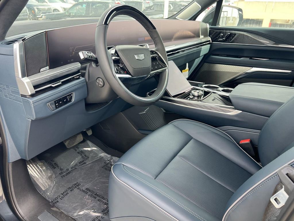 New 2025 Cadillac Escalade IQ Luxury 2 AWD/4WD image 9