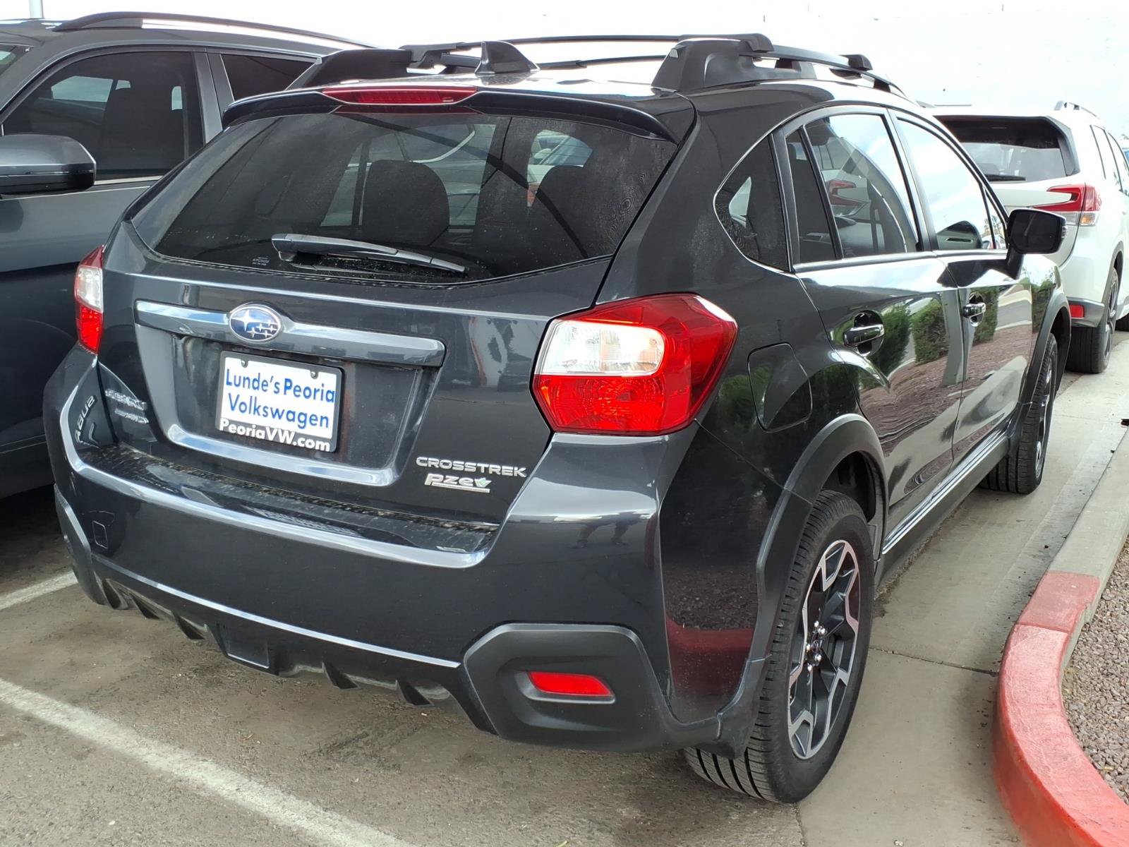 Used 2016 Subaru Crosstrek 2.0i Limited AWD/4WD image 3