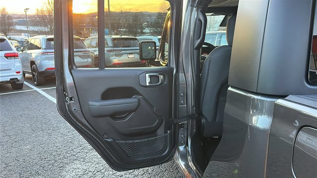 New 2026 Jeep Gladiator Sport AWD/4WD image 19
