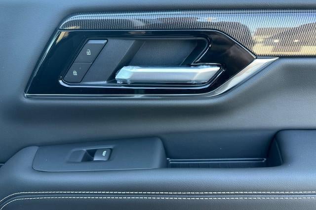 New 2025 GMC Yukon XL Elevation AWD/4WD image 20