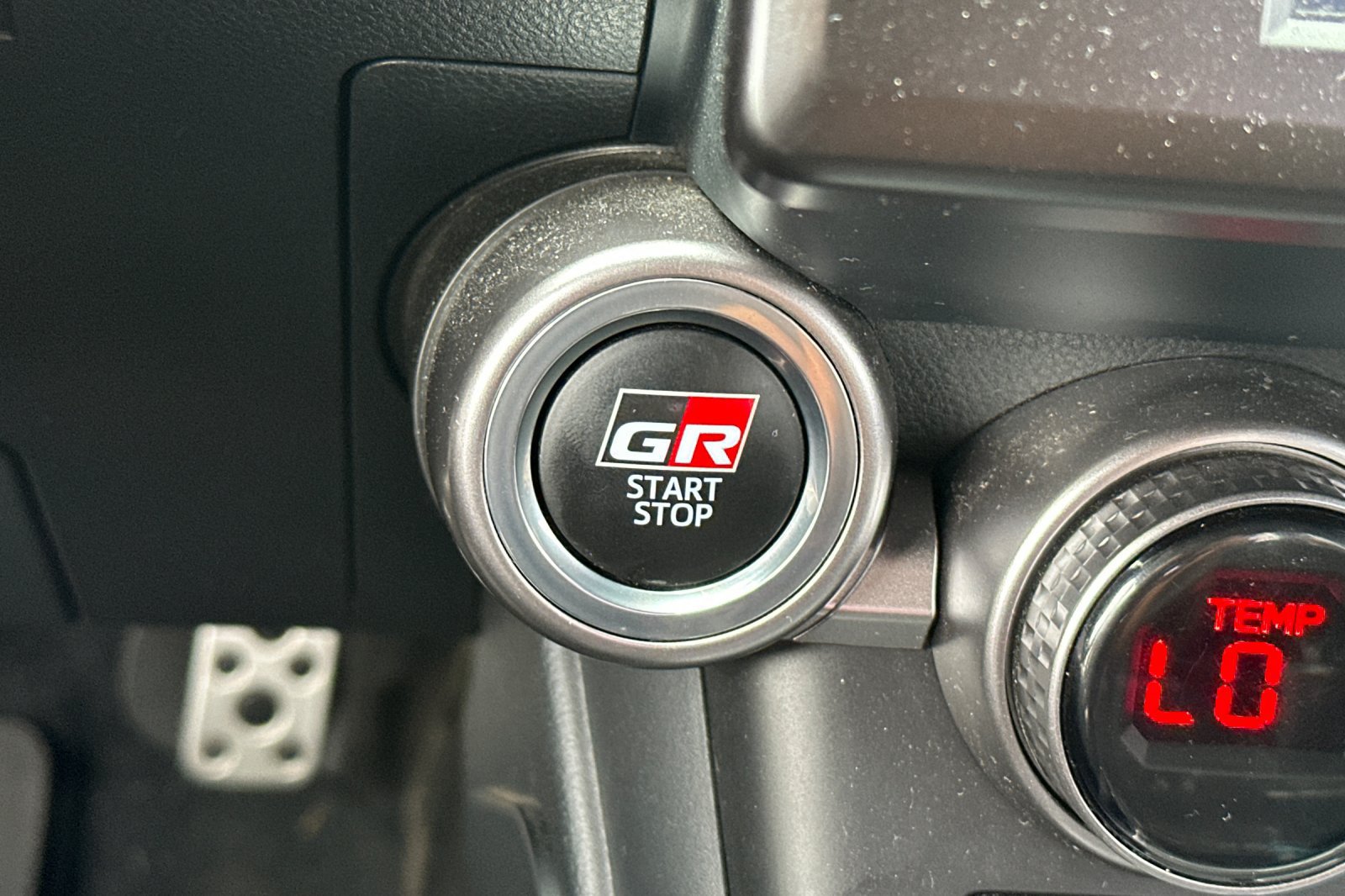 Used 2024 Toyota GR86 Premium RWD image 22