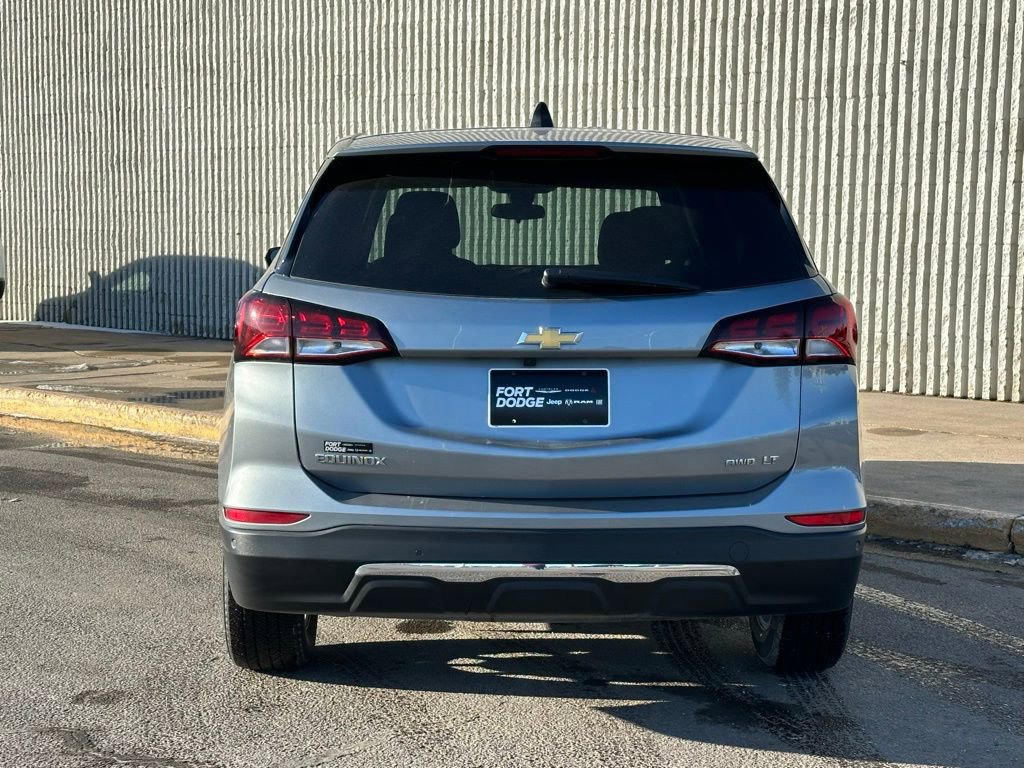 Used 2024 Chevrolet Equinox LT AWD/4WD image 4