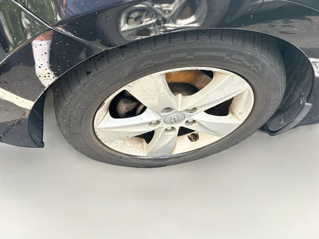 Used 2013 Hyundai Elantra GLS w/ Preferred Pkg FWD image 24