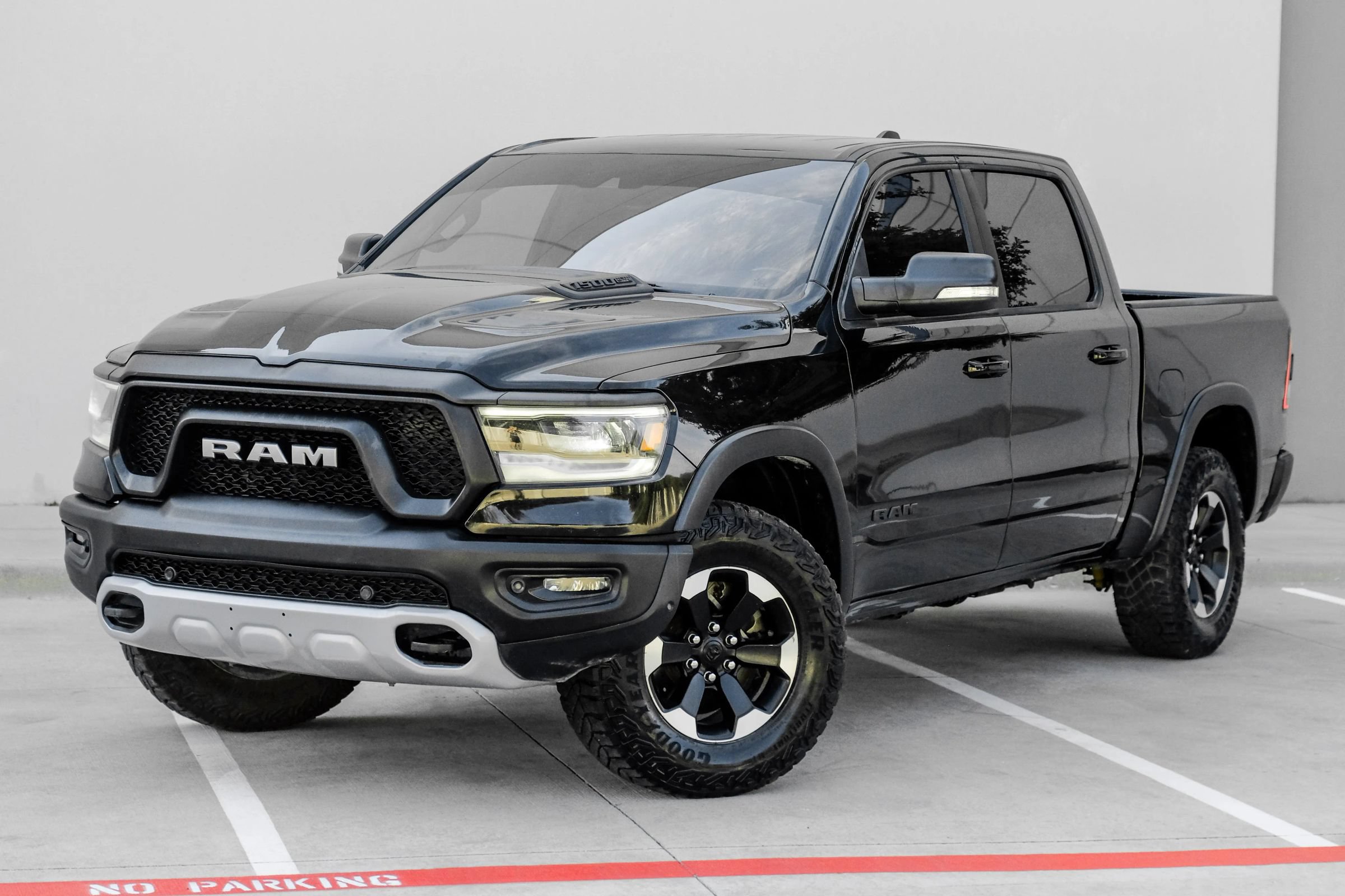 Used 2022 RAM 1500 Rebel w/ Rebel Level B Equipment Group AWD/4WD image 6