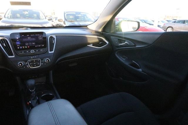 Used 2024 Chevrolet Malibu LT image 23