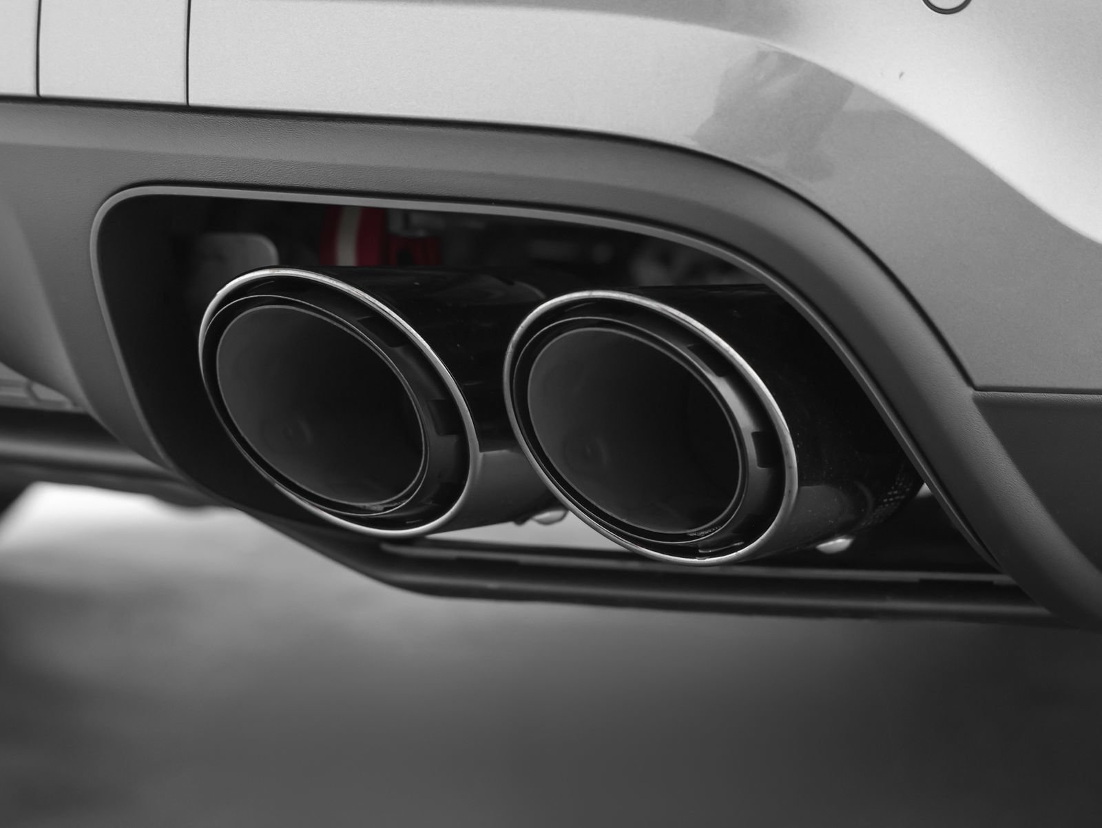 New 2026 Porsche Cayenne E-Hybrid Coupe AWD/4WD image 17
