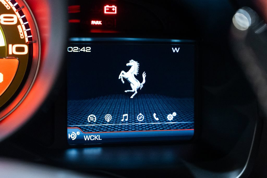 Certified 2021 Ferrari F8 Tributo RWD image 31