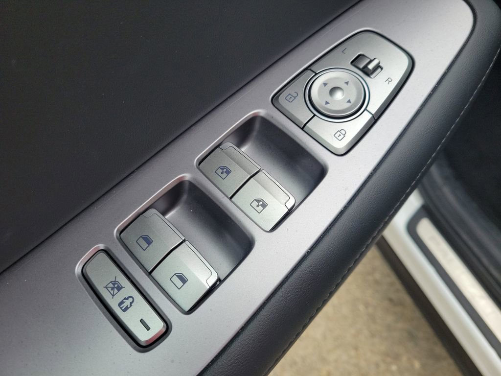 Used 2024 Hyundai Palisade Limited image 13