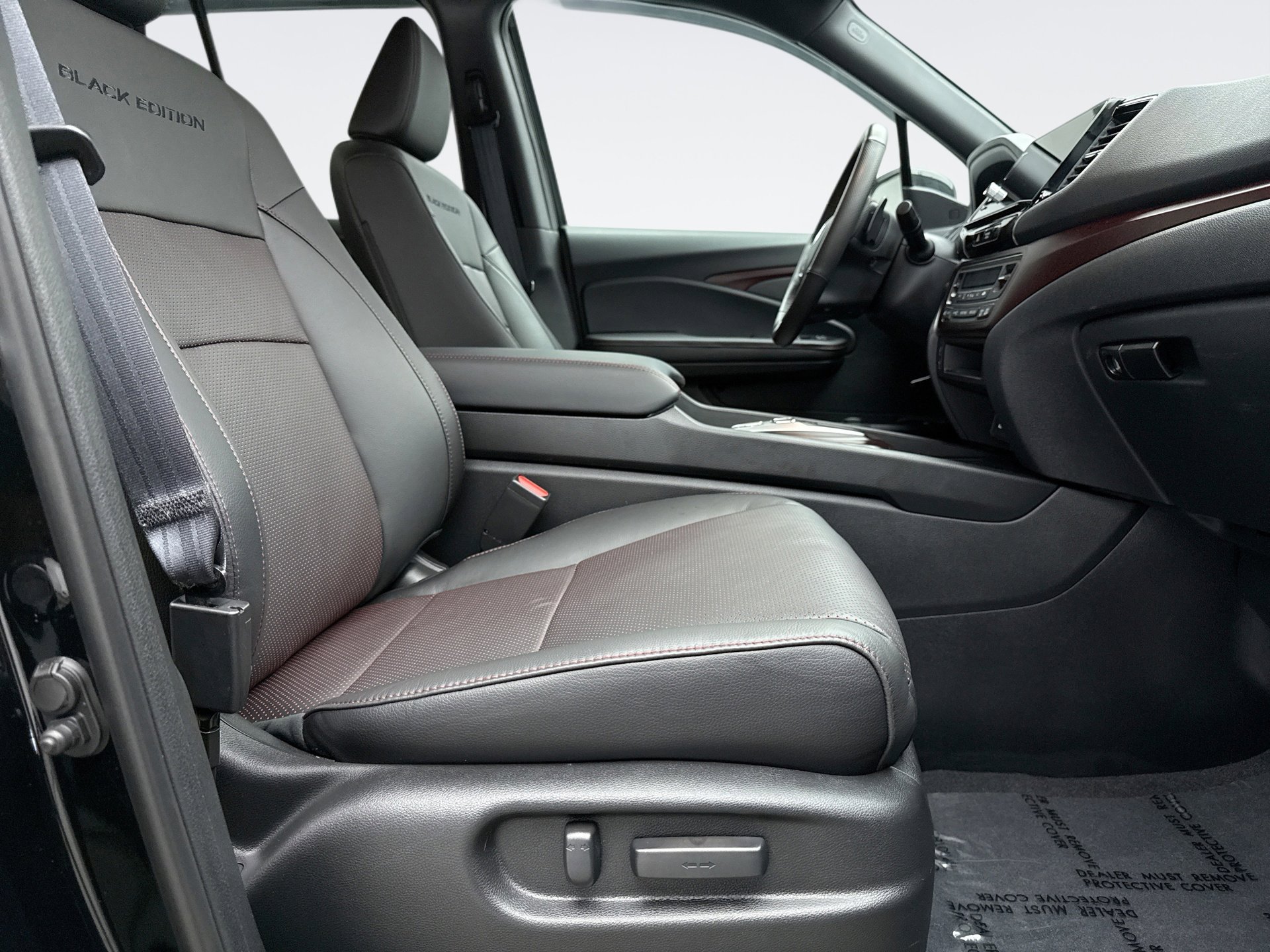 Used 2025 Honda Ridgeline Black Edition image 19