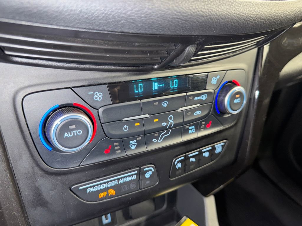 Used 2018 Ford Escape Titanium w/ Ford Safe & Smart Package AWD/4WD image 33
